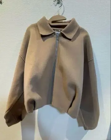 ZARA 베이지 집업 자켓