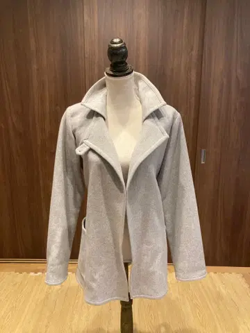 [미착용 새상품] 에네스베 코트 숏 기장