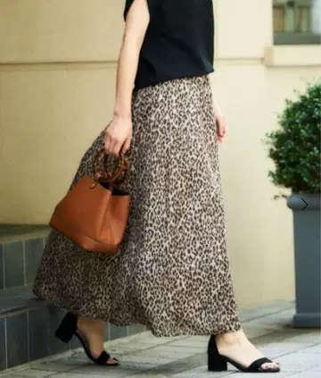 le.coeur blanc 레오파드 프린트 개더 롱 스커트