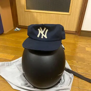 순삭 Mondaysuck 네이비 양키스 캡
