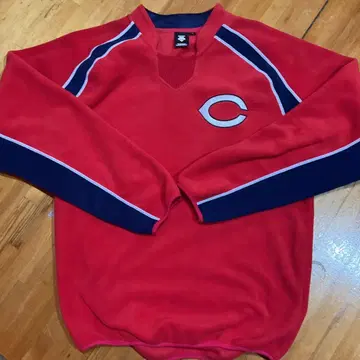 DESCENTE 레드 플리스 M 사이즈 C 로고