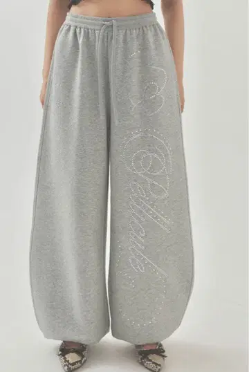 perllicule 페리큐르 스톤 데코 스웨트 팬츠 그레이