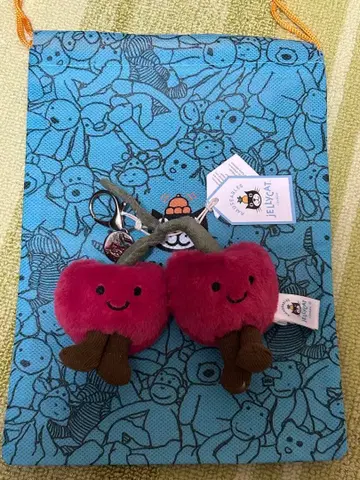 JELLYCAT Cherry 체리 Cherries Bag Charm