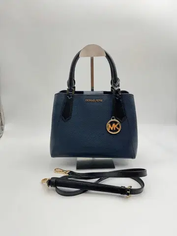 MICHAEL KORS 네이비 숄더백