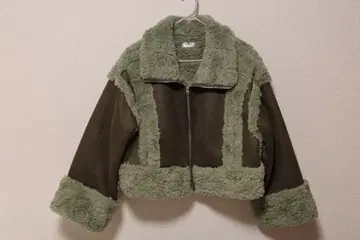 EVRIS 올리브 그린 인조 모피 자켓