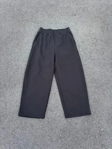 유니클로 C 맨투맨 와이드 팬츠