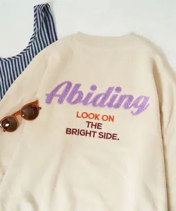 프릭스스토어 사가라 자수 백 로고 속기모 맨투맨