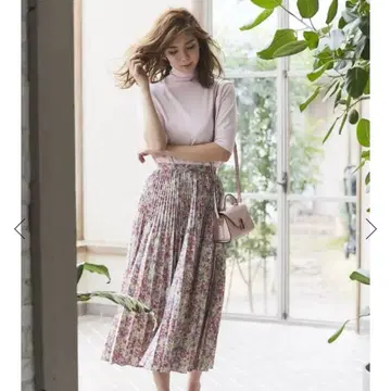 세븐틴 플라워 플리츠 스커트 (핑크)