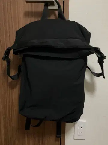 ZARA 블랙 백팩