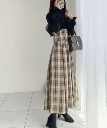 [ mily bilet ] 플레어 슬리브 플리츠 원피스