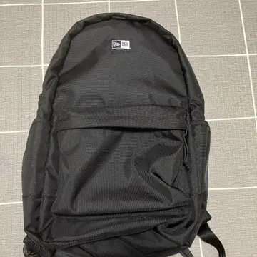 미사용 뉴에라 백팩 블랙 통학 출퇴근