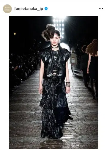 후미에 타나카 개더 베스트 그레이 사이즈 2 새상품급