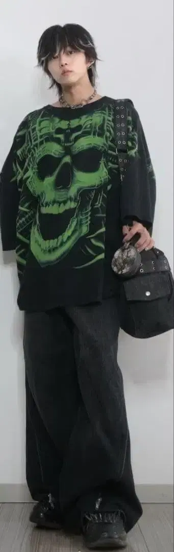 SOCIALMEDIA 스컬 그래픽 T셔츠 3XL takato 착용