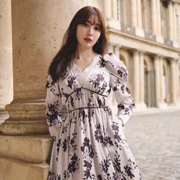 새상품 Herlipto MuseFloral Cut-OutDress 원피스