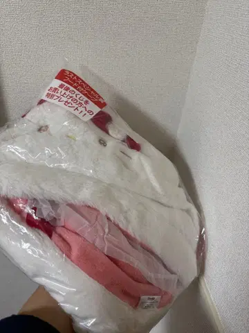 헬로키티 후드 부착 케이프