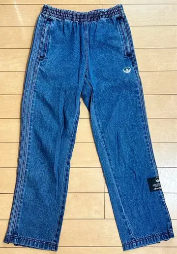 adidas originals 데님 팬츠 M 사이즈