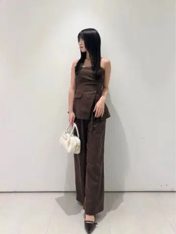 LILY BROWN 드레이프 뷔스티에 셋업 브라운