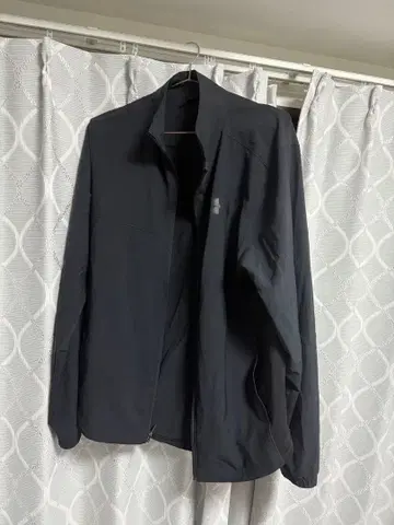 Under Armour 블랙 나일론 자켓 XL