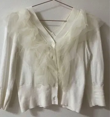 [ 새상품급 ] SNIDEL 튤프릴 니트 풀오버 화이트