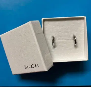 금속 알레르기이신 분들께 추천 BLOOM 실버 후프 귀걸이