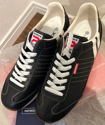 라스트 1 새상품 미사용 패트릭 가죽 스니커즈 마라톤 네이비 42