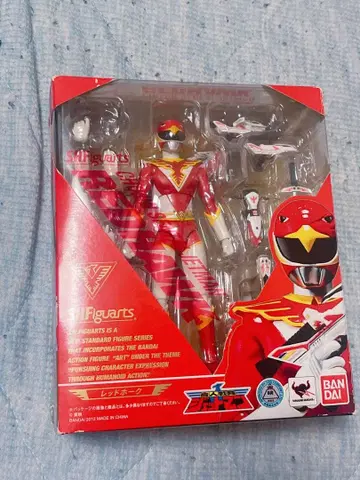 S.H.Figuarts 레드 호크 피규아트