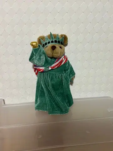 자유의 여신 곰 봉제 인형