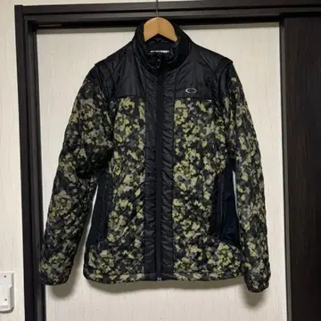 Oakley 블랙 카모플라쥬 자켓