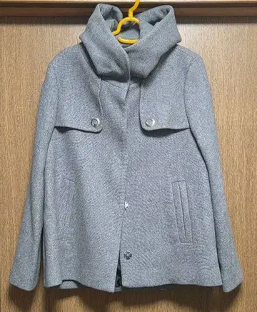 ZARA BASIC 하프 코트