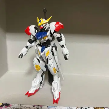 HG(하이 그레이드) 건담 발바토스 루푸스