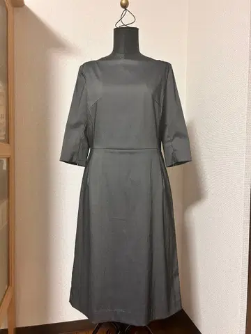 그레이 무릎 기장 원피스 11호 일부 올풀림 있음