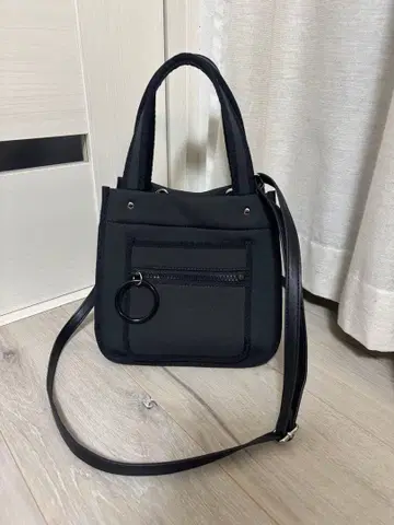 미사용 새상품 PAPILLONNER 스퀘어 WET 라인 토트백 S 사이즈