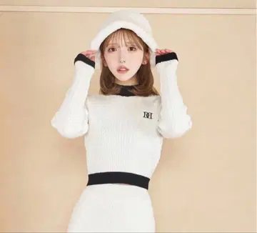 Darich 바이컬러 케이블 니트