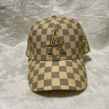 LA 로고 체크 무늬 캡 베이지