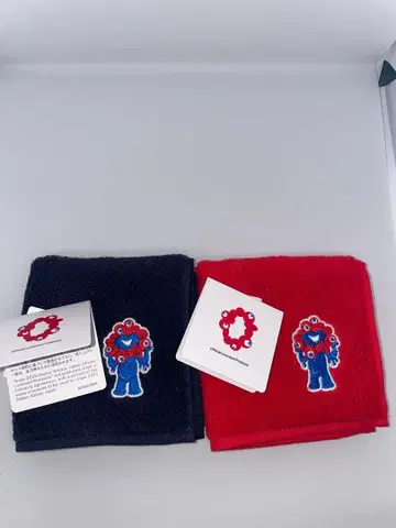 미야쿠미야쿠 타월 손수건 자수 블랙 레드 2세트