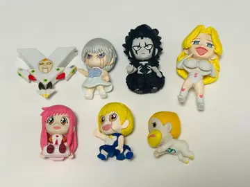 골드 컬러의 갓슈벨 간이 침대