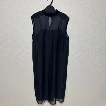 [택 포함 새상품] 야마다야 Aga 사이즈 9 블랙 슬리브리스 원피스