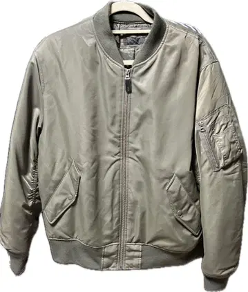 유니클로 MA1 올리브