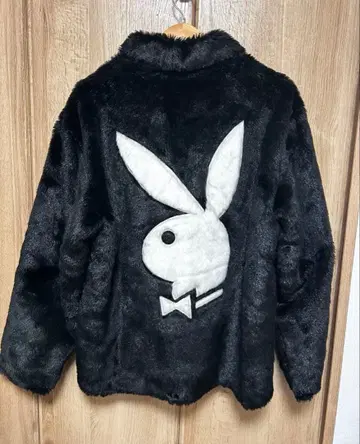 PLAYBOY by PACSUN 블랙 플리스 자켓