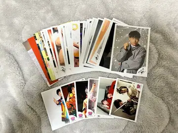 WEST. 공식 사진 32장