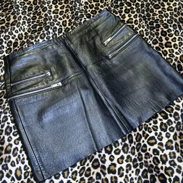 ZARA 천연 가죽 미니 스커트