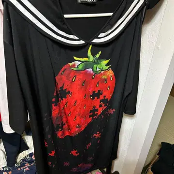 이치고 디자인 T셔츠 블랙