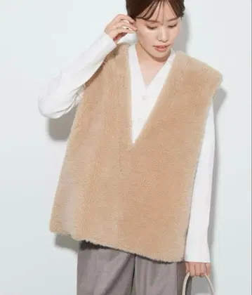 Plage [ R'IAM ] 페이크 무스탕 Vest