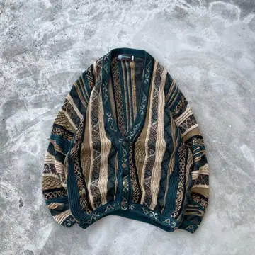 90s TUNDRA 3D 니트 가디건 입체 올 패턴 구제 의류