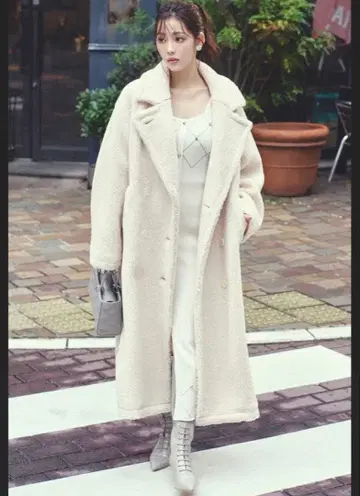 컨디션 최상 rienda 리엔다 테디 보아 2WAY 롱 코트 S