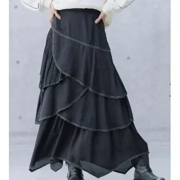 PAGEBOY 스티치 플리츠 프릴 스커트 블랙