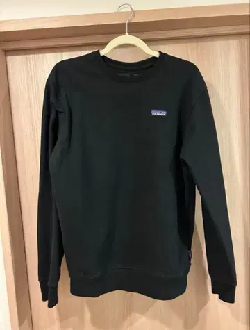 파타고니아 맨투맨 블랙