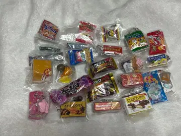 가챠가챠 블랙썬더 LOTTE 코카콜라 Calbee 네루네루네루네