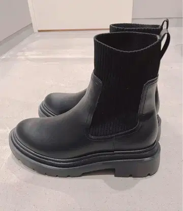 GU 리브 니트 삭스 부츠 블랙 M