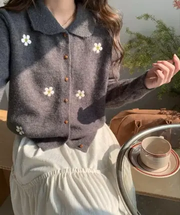 꽃무늬 자수 그레이 가디건